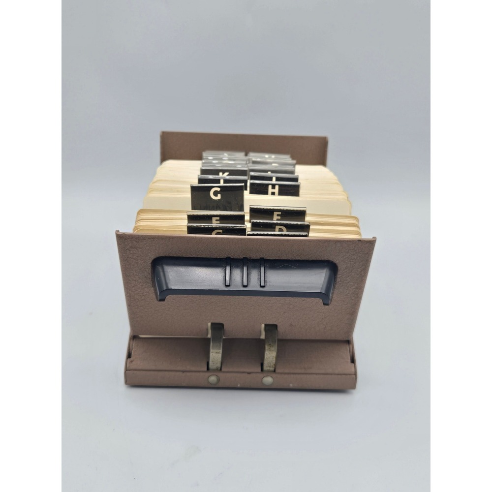 Vintage MCM Rolodex V-File V524 Desktop Organizer Zephyr 2.25x4" Cards Tan Metal